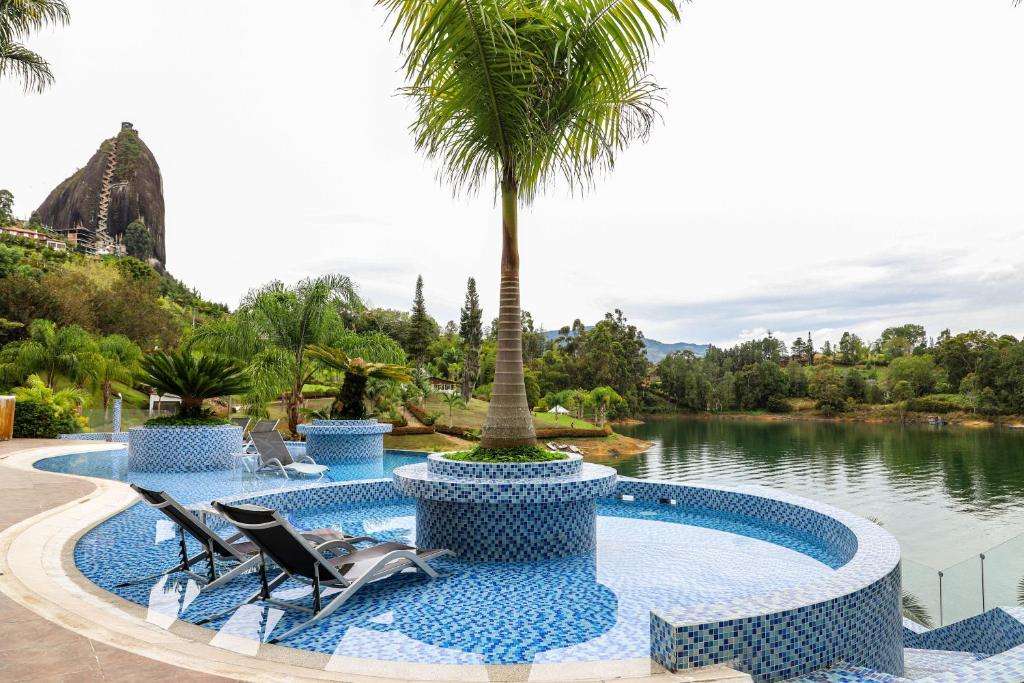 Los Recuerdos Hotel