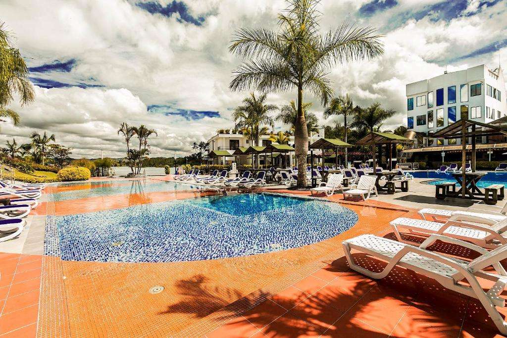 Los Recuerdos Hotel