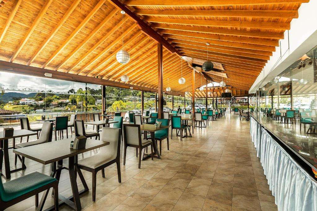 Los Recuerdos Hotel